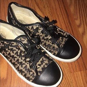 👑MK logo sneakers